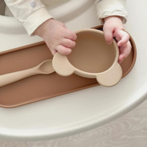 Korean Style Baby Supplementary Food Utensils Silicone Anti-Scalding Anti-Fall Set Cartoon Design for Infants And Toddlers