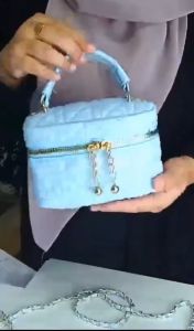 Line Chain Womens Bag Tide Premium Feeling Hundred Handheld Mini Hairball Shoulder Crossbody Bag