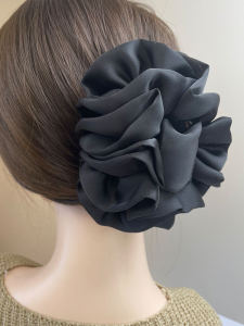 กิ๊บติดผมขนาดใหญ่ผ้าซาตินหรูหรา สไตล์ปลาฉลาม สำหรับผู้หญิง ที่คาดผมสไตล์เกาหลี ใหม่ล่าสุด 2025 กิ๊บติดผมแบบหนา