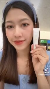 SILKY NATURAL SUNSCREEN SPF 50