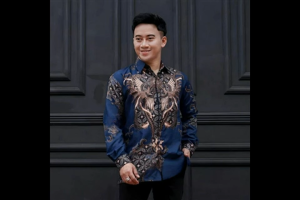 Kemeja Batik Pria Lengan Panjang Baju Batik Kantor Modern Laki Laki Dewasa Motif Terbaru Premium E4