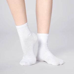 Vớ Thể Thao Cổ Ngắn Cho Bé Gái Chất Liệu Cotton Pha Mềm Mại Thoáng Khí Màu Trắng Kiểu Dáng Cổ Điển Thích Hợp Cho Khiêu Vũ Thi Đấu Tập Luyện Ballet Đúng Size.