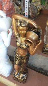 Tượng gốm cô gái đổ nước cao 79cm