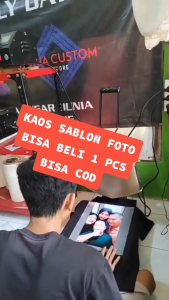 kaos custom sablon gambar logo atau foto  sendiri  depan belakang sesukamu katun combet 24s premium