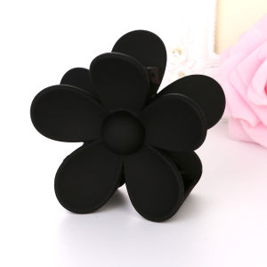 Sweet Floral Hair Clip Net Weighted Mid Size New 2024 Style Shark Clip Hair Accessory Summer Fashion
