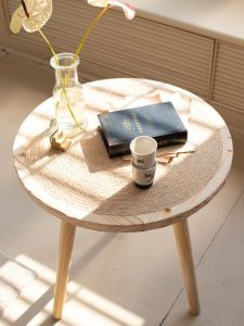 โต๊ะกาแฟขนาดเล็กไม้เนื้อแข็งสไตล์ย้อนยุคสำหรับสวนและโซฟา โต๊ะเล็กสำหรับชานonnารูปวงกลม สไตล์อเมริกันสำหรับบ้านพักช่วงวันหยุด