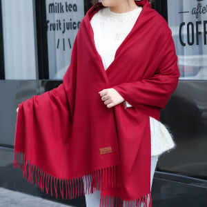 ผ้าพันคอขนสัตว์เทียมหนาสำหรับผู้หญิงในฤดูใบไม้ร่วงและฤดูหนาว ผ้าคลุมไหล่ลายโลโก้ ผ้าไหมเนื้อนุ่ม สไตล์เกาหลี ผ้าไหมเนื้อนุ่ม