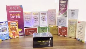 Bao cao su BANBENT Thin and smoosth 001 siêu mỏng gốc nước nhiều gel hương thơm Hộp 3 bcs