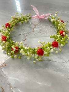 Vòng hoa đội đầu chụp kỷ yếu diễn văn nghệ