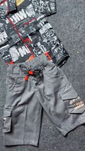 Stelan Baju Kemeja Anak Motif Koran & Celana Cargo Pendek Banyak Pilihan Warna Usia 1-12 Tahun