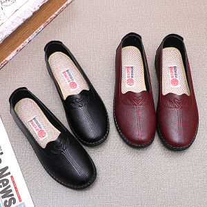 Shoes for the Old Womens Non Slip Soft Bottom Lightweight Middle-Aged and Elderly Mom Shoes Leather Flats Old Beijing Cloth Shoes Womens Glove Shoes