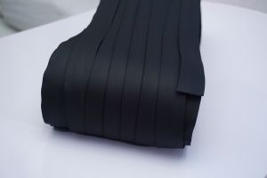 Resleting rolan waterproof NO 3 panjang 100  yard murah bahan pu karet tebal