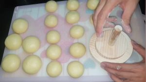 Cetakan Donat Kayu: Set Cetakan Donat Berkualitas