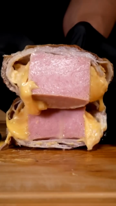 [HÀNG MỸ] Thịt Hộp SPAM ÍT MẶN 25% LESS SODIUM 340G - Nhập Khẩu Chính Hãng