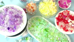 Manilago 20/50g Color Acrylic Beads: A Guide to DIY Jewelry Making