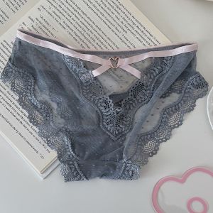 กางเกงชั้นในลูกไม้ลูกแพร์สีแดงรูปหัวใจเซ็กซี่สำหรับผู้หญิง Pure Cotton Triangle Panties ทรงเข้ารูป ทรงสามเหลี่ยม เอวกลาง ทรงเข้ารูป