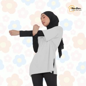 Kaos Oversize Olahraga Tangan Pendek Slit Rayon Spandek 𝐍𝐚𝐦𝐧𝐚𝐦