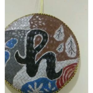 Tampah Bambu Mini Hias Motif Abjad A-Z untuk Dekorasi - Tampah Bambu Hias Walldecor