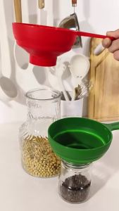 1 Phễu Gấp Miệng Rộng Có Cổ Dài Bằng Nhựa Thân Thiện Với Môi Trường Dùng Để Đổ Chất Lỏng Vào Lọ Dụng Cụ Nhà Bếp Tiện Dụng.