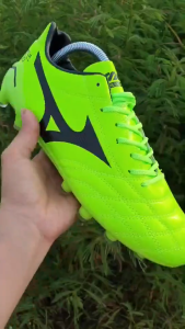 รองเท้าฟุตบอลที่ราคาถูกที่สุดในนี้ รองเท้าฟุตบอลผู้ชาย รองเท้าฟุตซอลมืออาชีพ เล่นได้ทั้งสนามกลางแจ้งและสนามหญ้าเทียม