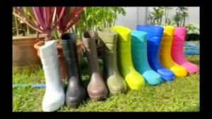 รวม รองเท้าบูท รุ่น SK-103 มีหลายสีให้เลือก กันน้ำ สูง 13นิ้ว รองเท้า ตัดหญ้า รองเท้าบูทยาง กันน้ำ ลูยโคลน กันฝน กันลื่น ฆ่าหญ้า