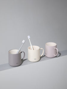 Couples Plastic Toothbrush And Mouthwash Cup Set Family of Three Bathroom Cleaning Tools Simple Design High Aesthetic Value