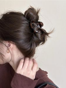 กิ๊บติดผมลายเสือดาวแบบเรียบง่าย 2024 ใหม่ ปรับปรุง กิ๊บติดผมโลหะระดับไฮเอนด์ เครื่องประดับผมสำหรับหน้าท้องหลังศีรษะ คลิปปลา