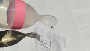 Mamibayi Sendok Makan Bayi botol Baby Spoon Dispenser