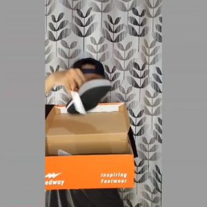 SANDALLIKE x MEDWAY sandal jepit pria sendal kasual flip flop warna tan bhn premium bonus gelang