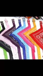 Syal Anjing & Kucing Motif Segitiga Vintage: Pelengkap Hewan Peliharaan