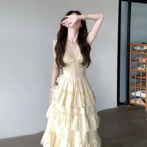 Sweet V-neck Fairy Long Dress Womens Summer New Style Gentle Breeze Beach Vacation Style Strapless Dress Fashionable Slim Fit