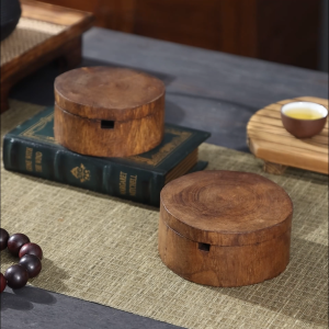 แนวโน้มบุคลิกภาพสร้างสรรค์ฝาที่เขี่ยบุหรี่ไม้เนื้อแข็งแกะสลักหมุนสไตล์จีนโบราณที่เขี่ยบุหรี่กล่องเก็บ