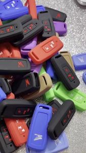 {BG}พร้อมส่ง ฝาครอบกุญแจรถจักรยานยนต์ เหมาะสำหรับ LEAD125 PCX160 NS110R SH300 กันกระแทก กันรอยข วัสดุซิลิโคน 5 สี