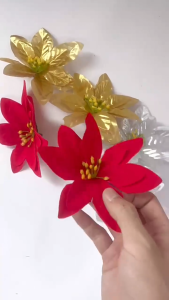 14ซม ต้นคริสต์มาสประดับดอกคริสต์มาสสีแดงขนาดใหญ่ / ดอกไม้ประดิษฐ์ / ต้นคริสต์มาสประดับดอกคริสต์มาสสีแดง / ดอกไม้ประดิษฐ์ / พวงหรีดคริสต์มาส DIY สำหรับตกแต่งบ้าน ของตกแต่งปีใหม่