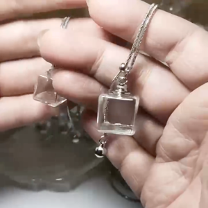 [Keep the Memory] Hollow Square Bottle Necklace – Keepsake Pendant for Pet Hair Teeth Ashes Baby Hair – Memorial Decorative Collection Bottle