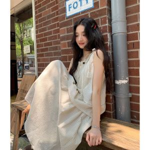 Mixd | Đầm Dài Elegent Không Tay Cho Phụ Nữ