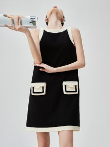 XIAODADEHUA | Black Color-blocked Slim-fit A-line Dress