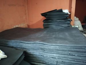 alas bak mobil pick up ss granmax new carry ukuran 150 x 260 160 x 260 165 x 260 tebal 2 cm sangat tebal kuat dan kokoh tidak mudah robek