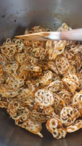 Kerupuk Sebring Ravael Seblak Kencur Daun Jeruk 500gr