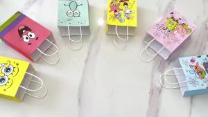 96 Món Đồ Dùng Cho Bữa Tiệc Sinh Nhật SpongeBob - Túi Quà Tặng Móc Khóa Nhãn Dán Băng Dính Và Nhiều Hơn Nữa Dành Cho Sự Giải Trí Trong Bữa Tiệc Của Trẻ Em