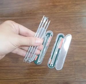 -Bộ 4 Cây Lấy Mụn Giá Rẻ Siêu Tiện Lợi