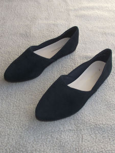 Leather Flat Bottom Pointed Toe Womens Shoes Fall Season Special Price Fashionable Roman Style Casual Wear Daily Use