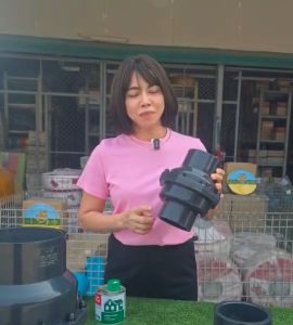 เช็ควาล์วยูพีวีซี (UPVC) สวมท่อ PVC ขนาด 2"-6"สวิงเช็ควาล์วยูพีวีซีUPVCเช็ควาล์วกันย้อนกลับเช็ควาล์วกันกลับ