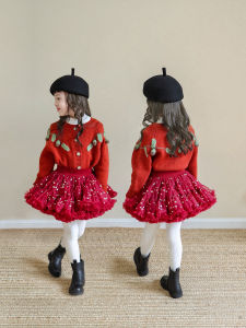 ชุดเสื้อสเวตเตอร์และกระโปรงทรงฟูสีแดงคริสต์มาสสำหรับเด็กผู้หญิง ชุดฤดูใบไม้ร่วง/ฤดูหนาว ชุดเด็กผู้หญิง ชุดแฟชั่น ชุดสองชิ้น