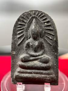 พระพุทธรัศมีหลังหงษ์ หลวงพ่อชำนาญ วัดบางกุฎีทอง