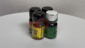 Dầu gió Thái Lan - Dầu Bà Mập. Giảm nghẹt mũi cảm lạnh. Giúp thư giãn tập trung tỉnh táo.