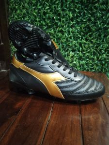 sepatu sepak bola kulit DDR pul 13 kulit sapi