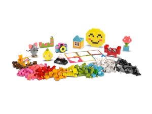 LEGO Classic 11042 Creative Happy Box (680 Pieces) Balok Mainan Anak (5 Tahun+)