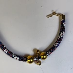 ปลอกคอแมวพร้อมกระดิ่งสร้อยคอแมวและอุ้งเท้าแมวปรับได้อุปกรณ์เครื่องประดับสัตว์เลี้ยงปลอกคอลูกสุนัขแมวลูกแมวสุนัข