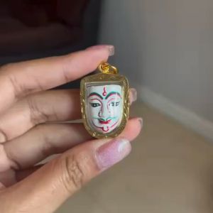 พระลักษณ์หน้าทอง เงิน เลี่ยมไมครอนกรอบหน้า ขนาด 2.3*3 cm พระลักษณ์หน้าทอง พระลักษณ์หน้าเงิน เสน่ห์